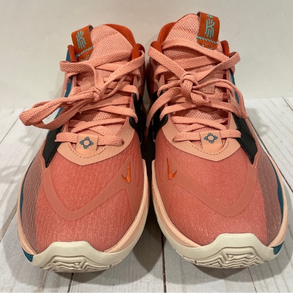 New Nike Kyrie Low 5 Pink Blue Green DJ6012-800 Men’s Size 9 Shoes Basketball - Picture 2 of 12